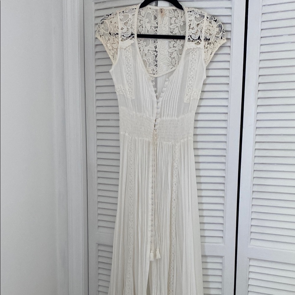 Spell Maxi Dress Cotton and Lace White Small